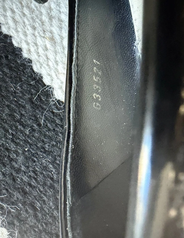 Mocassins CHANEL vernis noir – Taille 36 - Photo 3/4