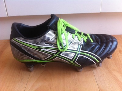 black asics rugby boots