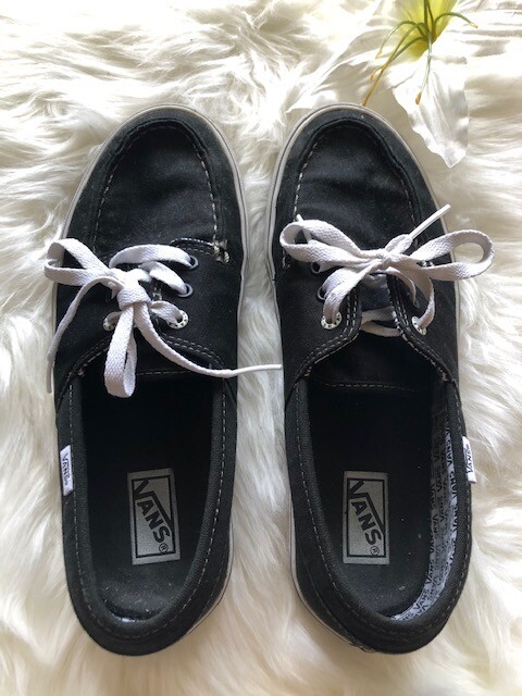 vans authentic black 9.5