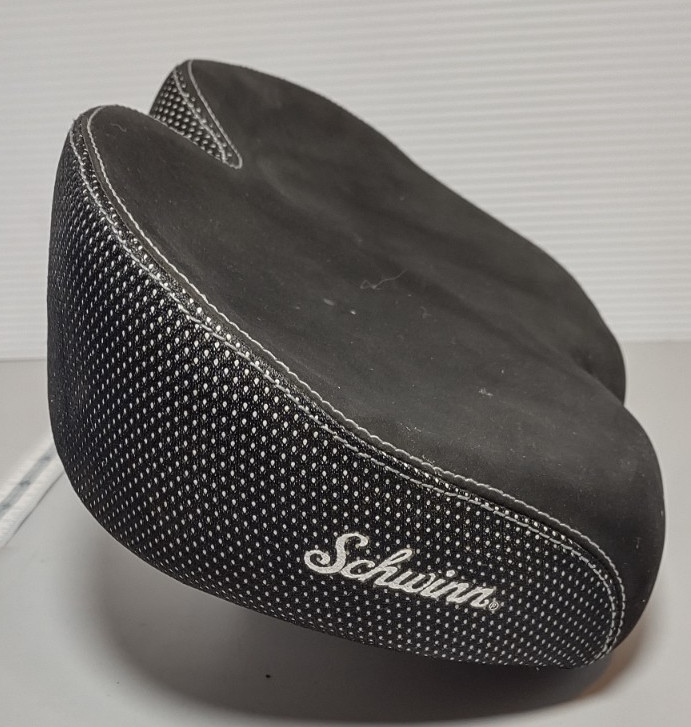 SCHWINN No Pressure Ergonomic Bicycle Seat Saddle Cruiser Casual Wide