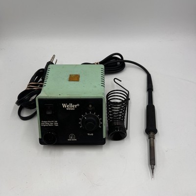 WELLER WES50 SOLDERING STATION WITH Weller  Soldering Iron
