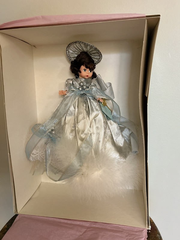 Madame Alexander Glistening Angel Tree Topper ~75th Anniversary~1998~