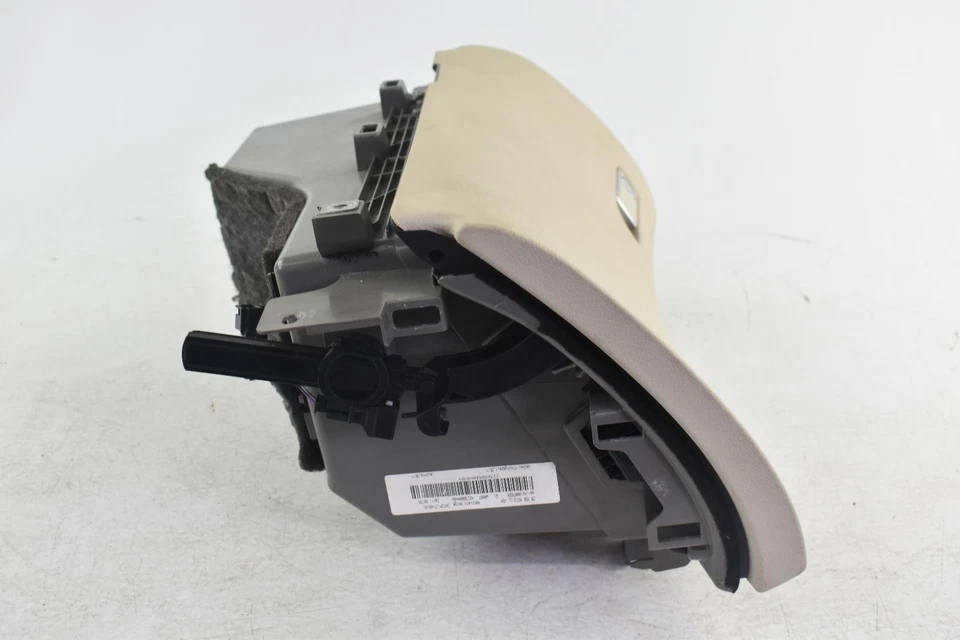 Guantera usada se adapta a: Mercedes-Benz Mercedes Clase E 2018 grado A Foto 4 de 4