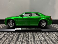 Maisto 118 Diecast Special Edition 2005 Chrysler Hemi 300c Green New In Box
