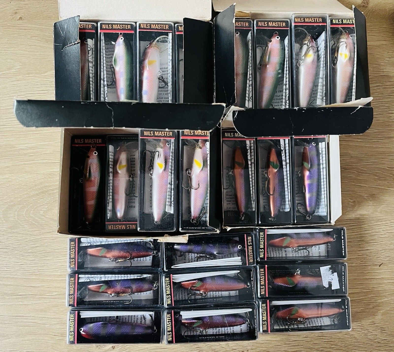 49 pcs Nils Master Spearhead+dealer box.I currently cannot ship to the USA sorry - Image 2
