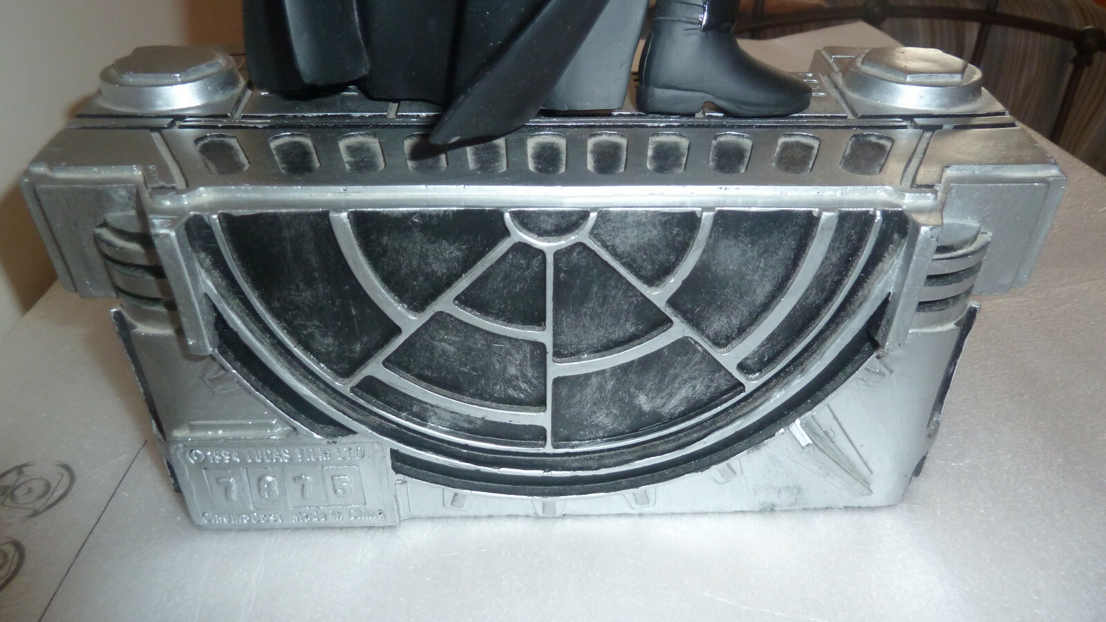 Picture 4 of 8