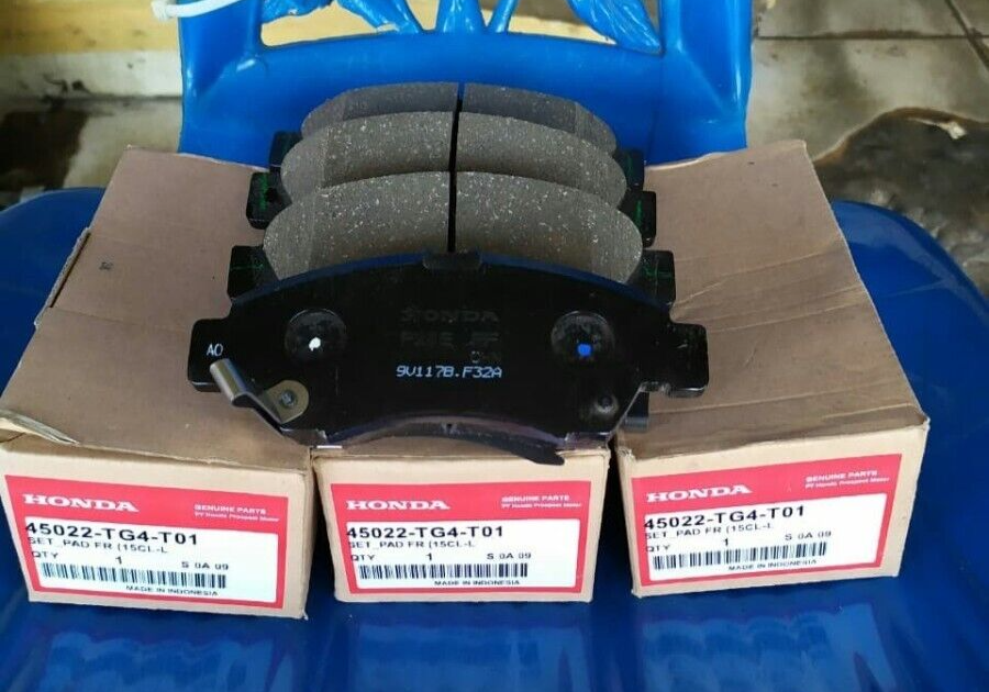 Genuine Front Brake Pads Honda Jazz Fit GD 2003-2008 45022-TG4-T01