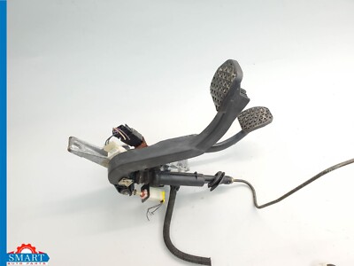 BMW Z3 Roadster Clutch and Brake Pedal With Line Manual 96-02 OEM