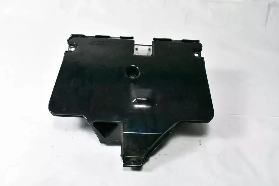 03-19 Maserati Quattroporte Front Bose Subwoofer Sub Woofer Sound Speaker OEM