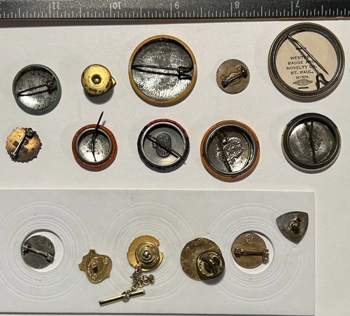 Vintage Labor Union Pins Buttons Lot Of 16 UAW CIO IAM AFL 1940s 1950s Celluloid image 3