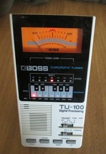 BOSS TU-100 CHROMATIC TUNER. W/Case Manual XLNT Condition Guitar Tunes ALL