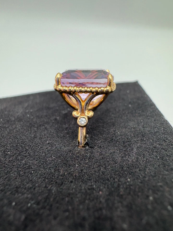 Anillo de cóctel Tiffany and Co. amatista y diamantes brillantes oro rosa de 18 quilates Foto 4 de 4