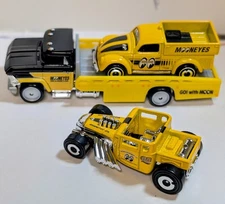 Hot Wheels Mooneyes Horizon Hauler With 49 VW Beetle Pickup & Boneshaker New Con