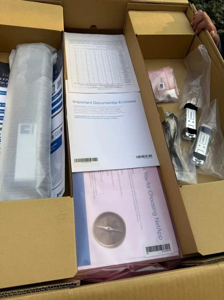 NEW Licenced Netapp FAS2750A dual controller 111-03068 shelf With 2 controllers - Image 2 of 3