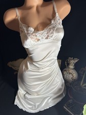 Vtg SILKY NYLON Lace Dress slip Nightgown Shimmery Frilly Pleat SLIP Lingerie