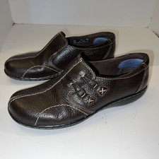 Clarks Women's Brown Loafer Slip On Shoe Size 6 M Leather Casual Flat