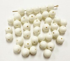 50 VINTAGE JAPANESE 1950's CHERRY BRAND GLASS CREAM 12mm. ROUND LOOSE BEADS 4705