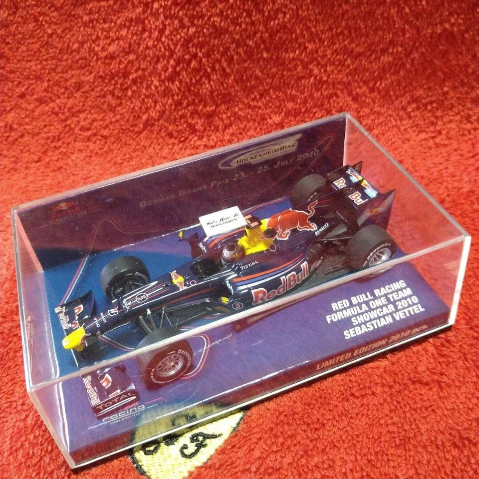 MINICHAMPS 1/43 Red Bull RB5 Showcar 2010 Sebastian Vettel Limited 2010 pezzi - Immagine 3 di 4