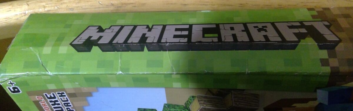 Minecraft Papercraft Overworld Deluxe Set, Over 90 Pieces