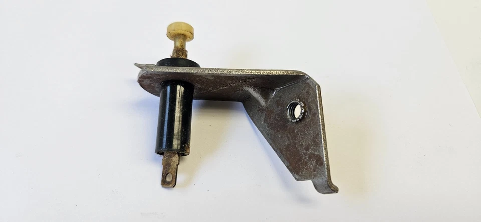 1962-1966 Plymouth Chrysler Dodge B & C Body Brake Light Lamp Switch 2580998 NOS - Image 4 of 4