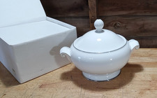MIKASA Cameo Platinum Ultima  3 Quart Round Covered Casserole HK301