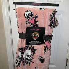 Ed Hardy Oversized Plush Throw Blanket Pink Tattoo Print 60x70 Super Soft NEW
