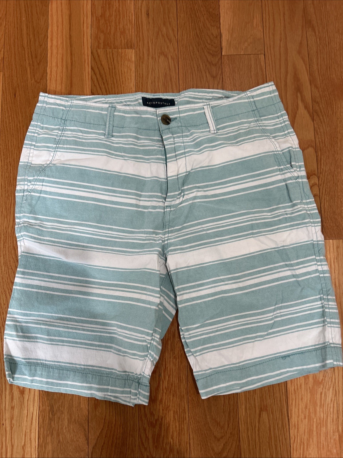 Aeropostale Men’s Shorts Size 34 White Blue Striped Casual Chino Flat Front