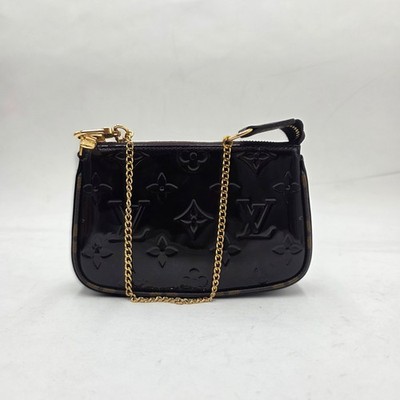 Louis Vuitton Vernis Monogram Mini Pochette Accessories Amarante ( Pre-Owned )