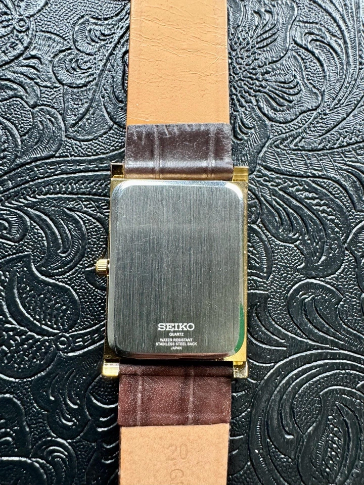 WHITE DIAL-Vintage Seiko Slim Quartz Men’s Wrist Watch - Image 4 of 4