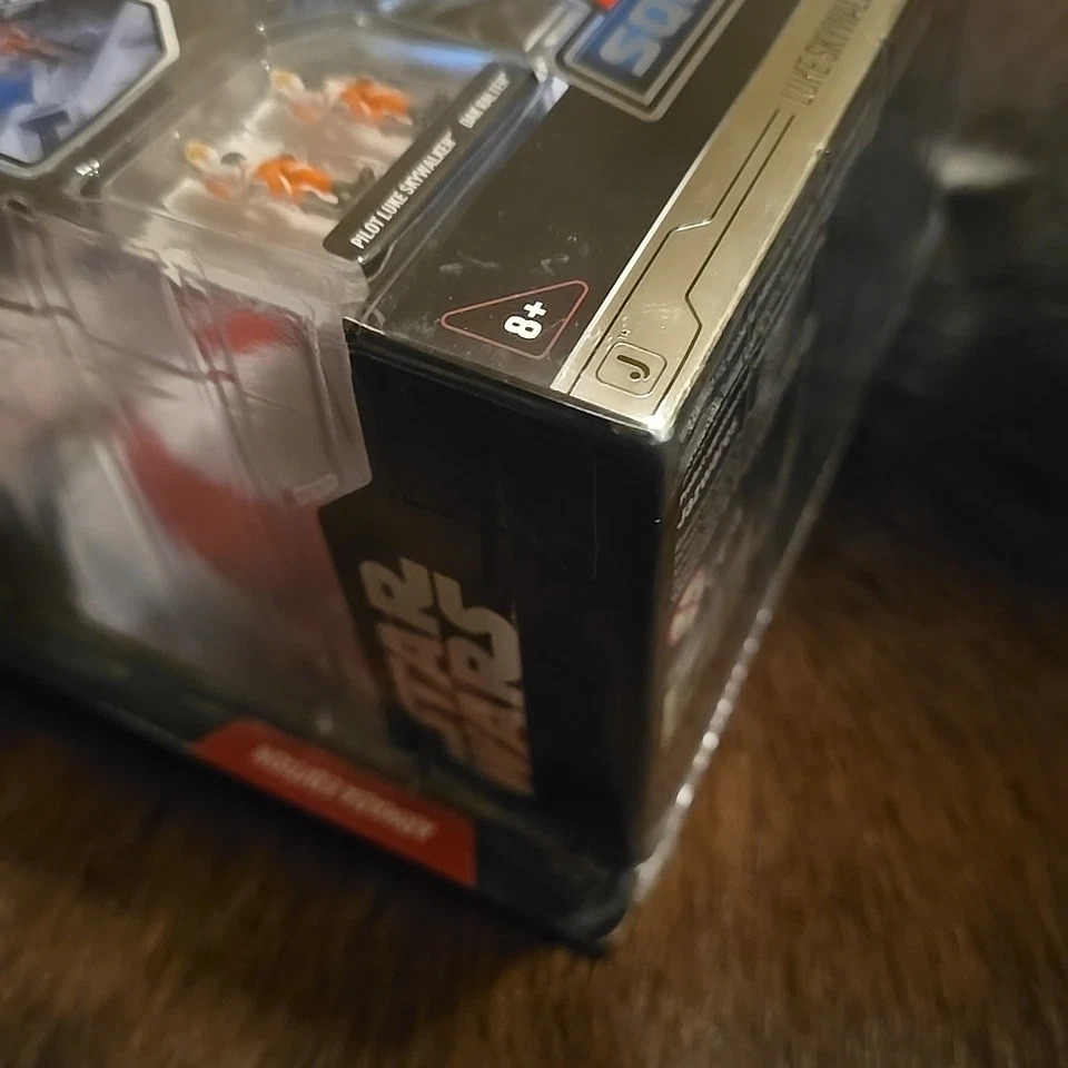 Star Wars Micro Galaxy Squadron Armada Serie 2 Luke Skywalker's Snowspeeder Foto 2 de 4