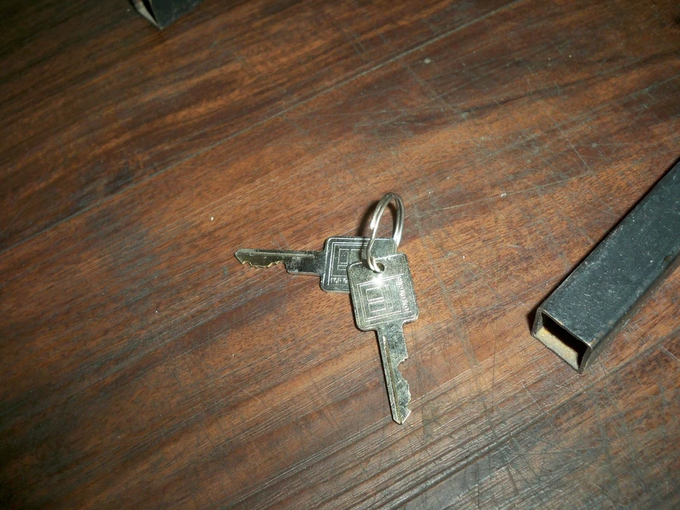 88 -94 Chevrolet C1500 c2500  c3500   MANUAL Tilt Steering Column. REBUILT - Image 2 of 4