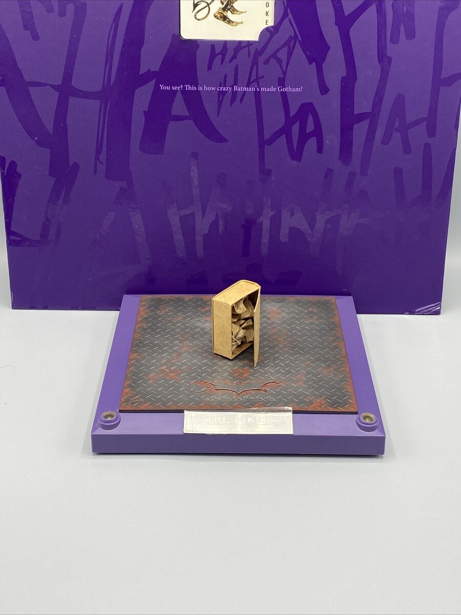 Hot Toys Dark Knight The Joker Exclusive Edition DX11 Empty Hot Toys Dark Knight The Joker Exclusive Edition DX11 Empty