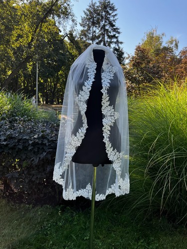 Lace floral spanish wedding veil Lace mantilla veil Cathedral edge bridal veil f - Picture 2 of 10