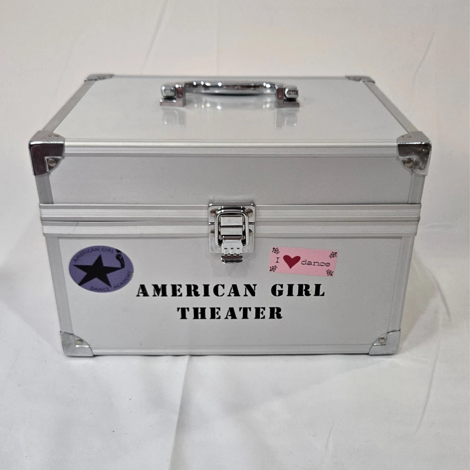 Baúl de actuación American Girl GOTY Marisol’s — RETIRADO — Traje de jazz incluido Foto 2 de 4
