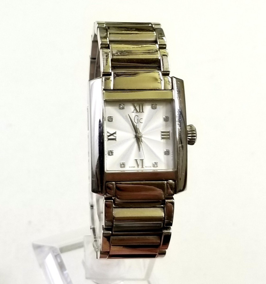 Pre-Owned Women’s Guess Collection Date GC 35500 Analog Fashion Watch Pre-Owned Women main image 2
