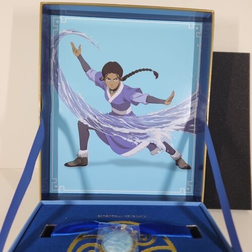Juego de collar de agua Avatar: The Last Airbender Katara LIMITADO #2303 de 5000 *NUEVO - Imagen 4 de 11