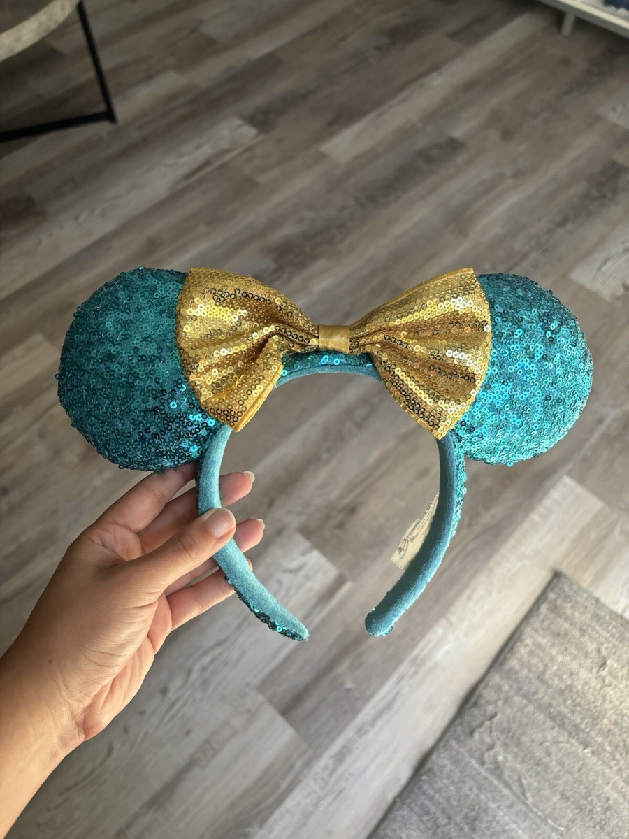 Disney Minnie Mouse Ears - Blue Shimmer 2018 Hong Kong Park Exclusive - Rare! NEW: Sparkling Blue Sequined Minnie Ears Arrive at Elias  main image 4