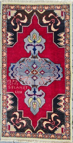 written rug, small carpet rug, welcome rug, entryway rug, doormat rug