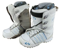 THIRTY TWO Snowboard Boots Ladies Size EU37, US6.5, UK4, Mondo 235 mm  SB 4