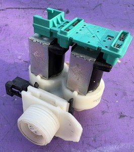 Original Bosch WAQ283S1 Waschmaschine Wassereinlassventil 9000048505