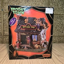 Lemax Spooky Town Shivering Pines Creepy Cabin Halloween 2018 #85309 RETIRED