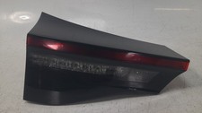 815900DB70 INNERE LINKE RÜCKLEUCHTE / 1511266 FÜR TOYOTA YARIS CROSS MXP_ 1.5