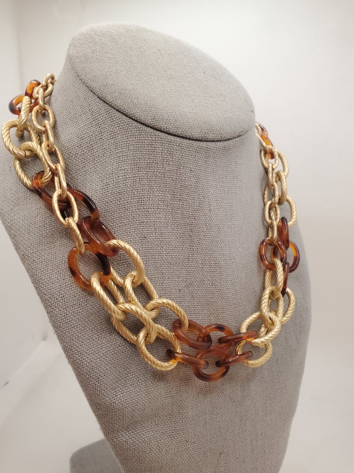 Modern Tortoiseshell Pattern Gold Tone Chain Neck… - image 4