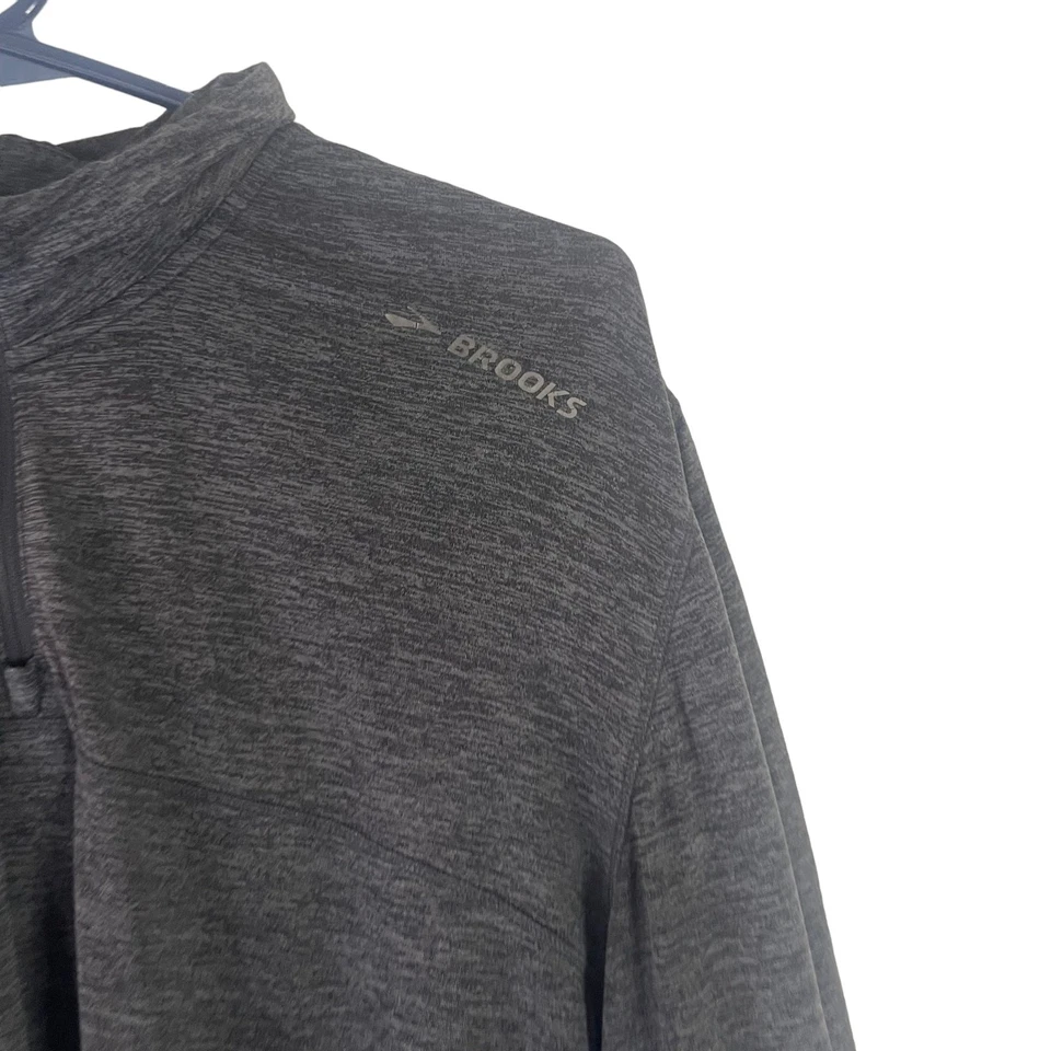 Suéter Pullover Ligero Brooks Run Para Hombre Talla Mediana Gris Media Cremallera Foto 4 de 4
