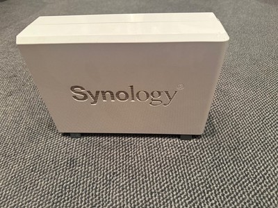 Synology DS115j Bay NAS mit 3 TB Festplatte HDD