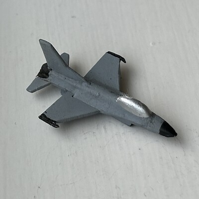 Wargaming 1:300 F-16 Fighting Falcon General Dynamics Weißmetallmodell bemalt