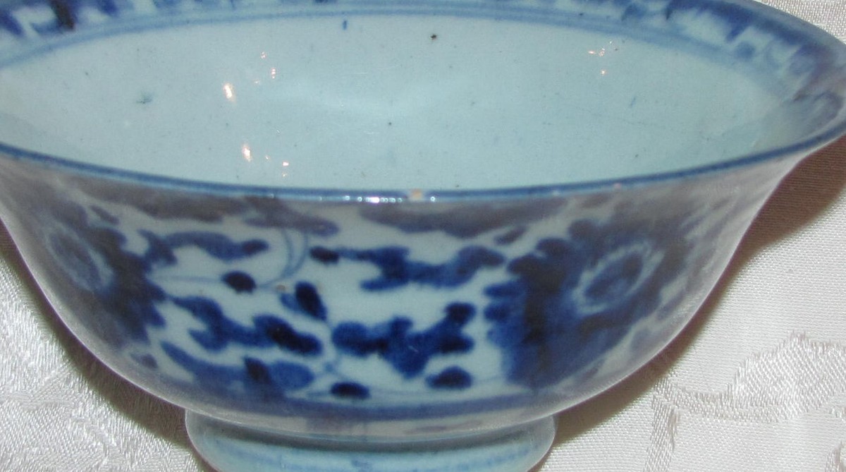 Antique Chinese Blue and White Porcelain Bowl 18th- 19th Century