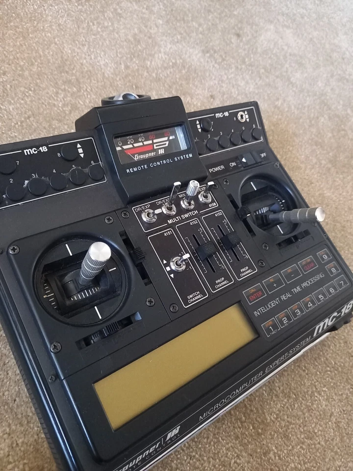 Graupner MC-18 transmitter Tx 35 Mhz FMSSS w/o receiver, with Tx module and case - Image 4 of 4