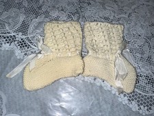 Vtg knit baby booties 1930s-40s with blue ribbon strung at ankle