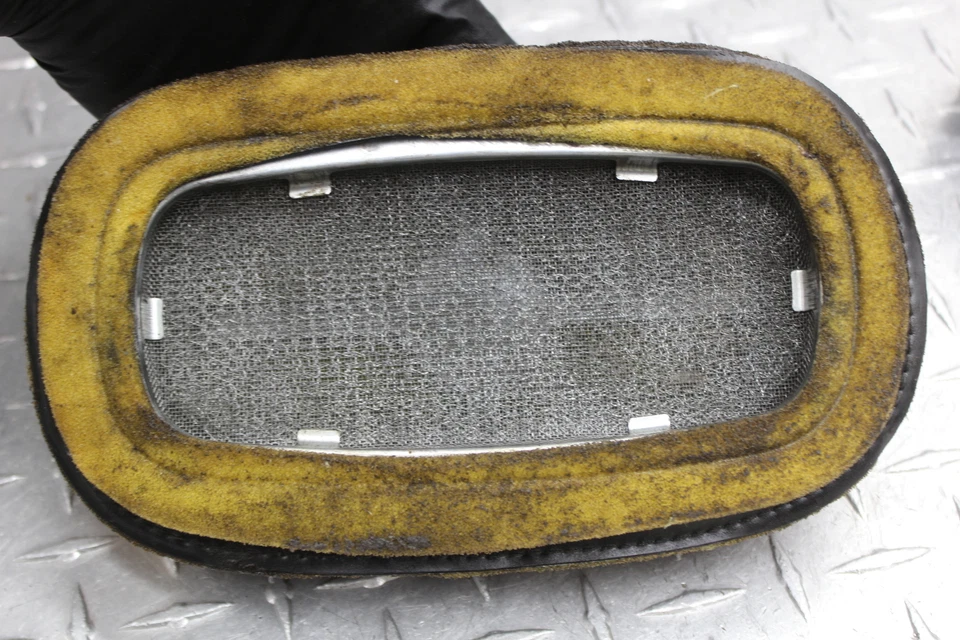 1990 HONDA XR600R AIR CLEANER CASE 17230-MN1-671 - Image 3 of 4